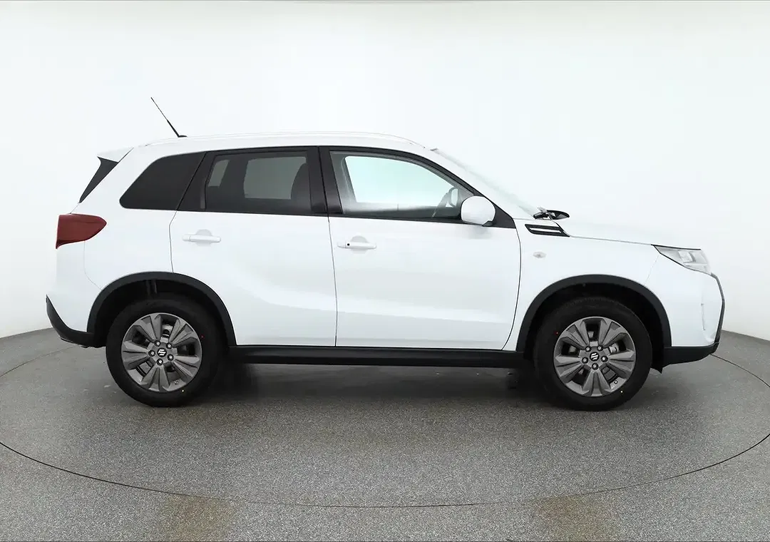 Suzuki Vitara - Thumbnail 5