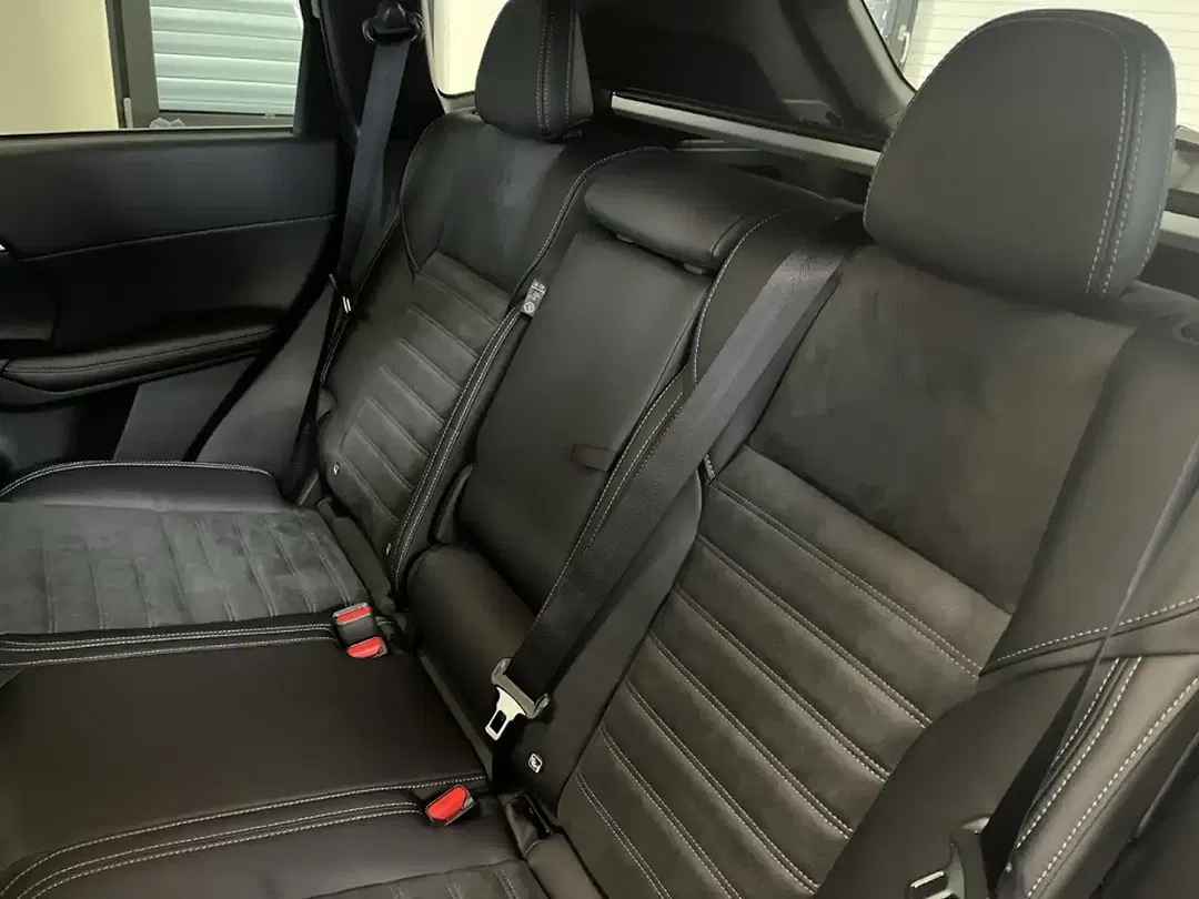 Mitsubishi Outlander - Thumbnail 11
