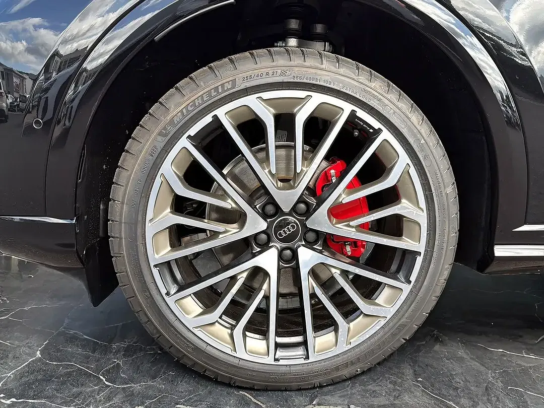Audi Q5 - Thumbnail 4