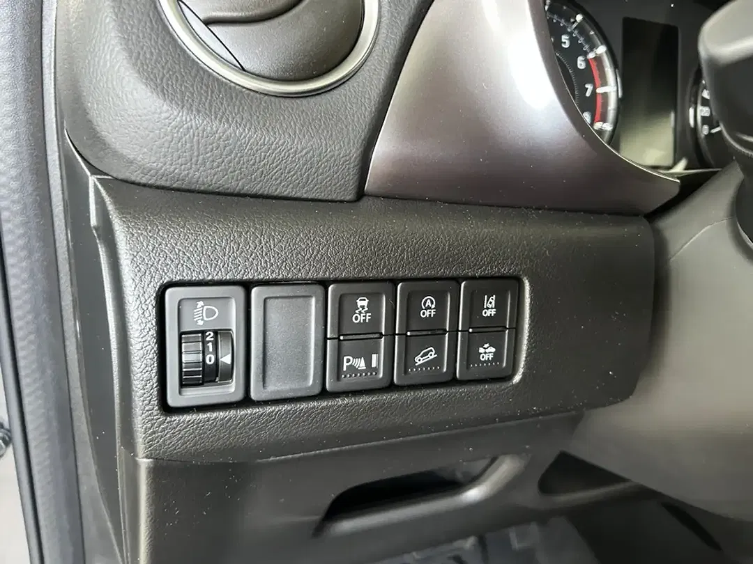 Suzuki Vitara - Thumbnail 12