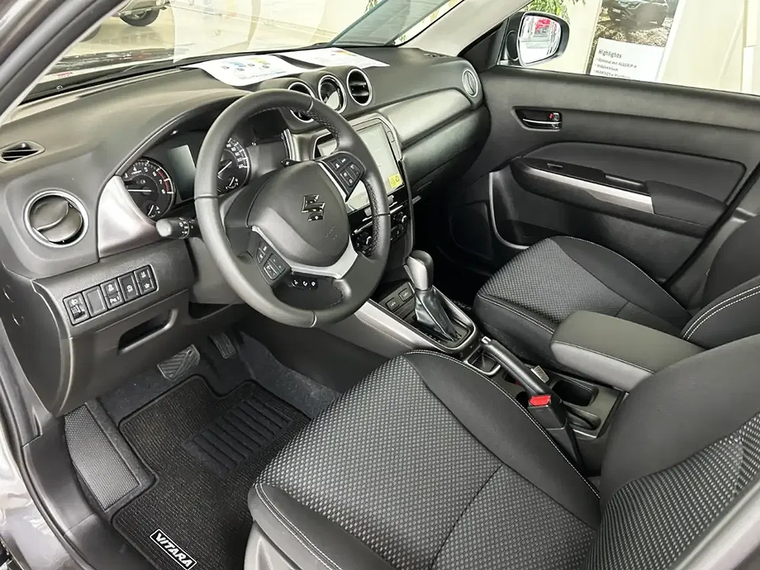 Suzuki Vitara - Thumbnail 15