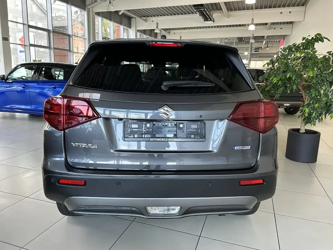 Suzuki Vitara - Thumbnail 5