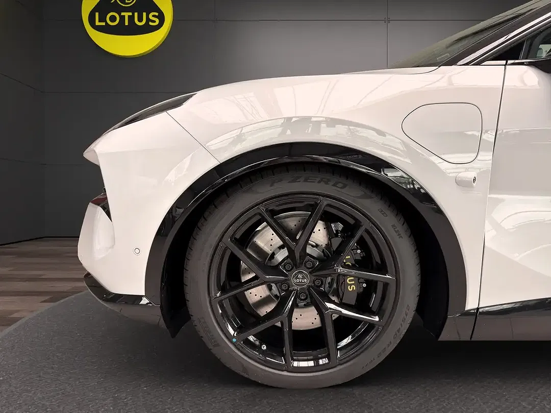 Lotus Eletre - Thumbnail 11