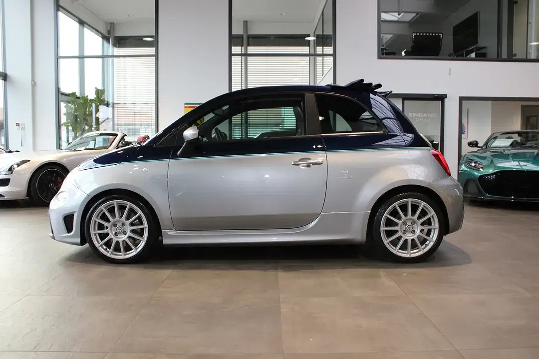 Abarth 695C - Thumbnail 3