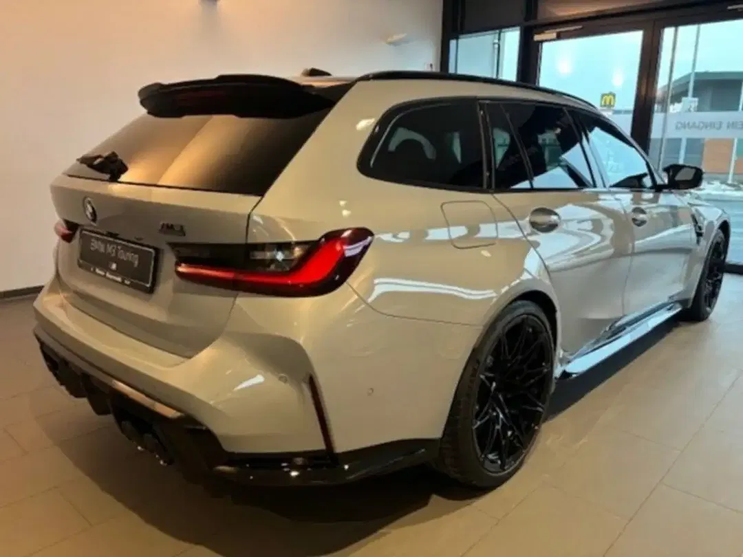 BMW M3 - Thumbnail 4