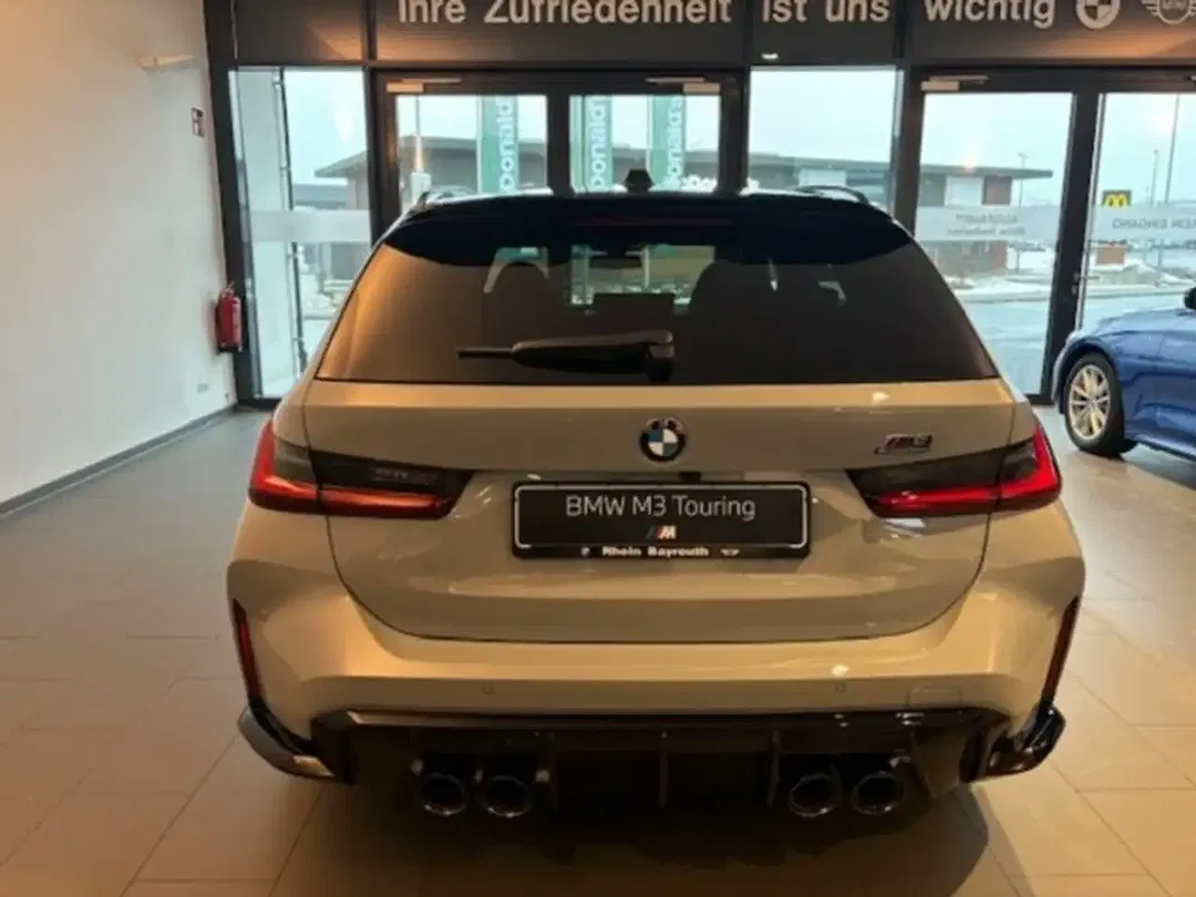 BMW M3 - Thumbnail 6