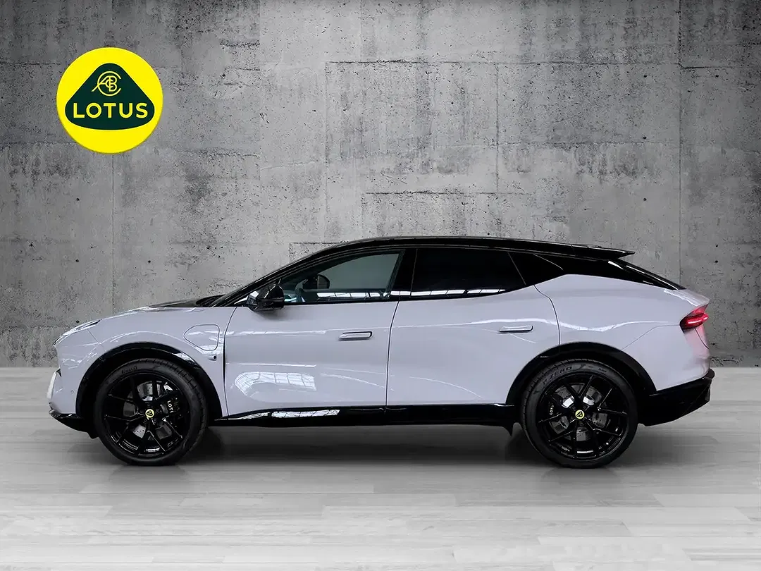 Lotus Eletre - Thumbnail 4