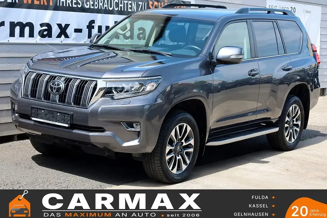 Toyota Land Cruiser - Thumbnail 6