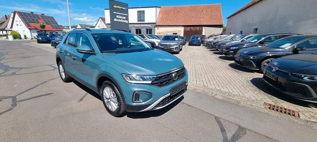 Volkswagen T-Roc - Thumbnail 7
