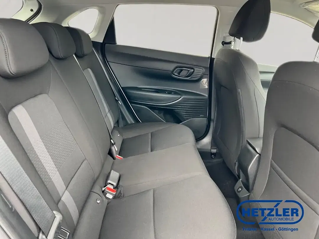 Hyundai i20 - Thumbnail 13