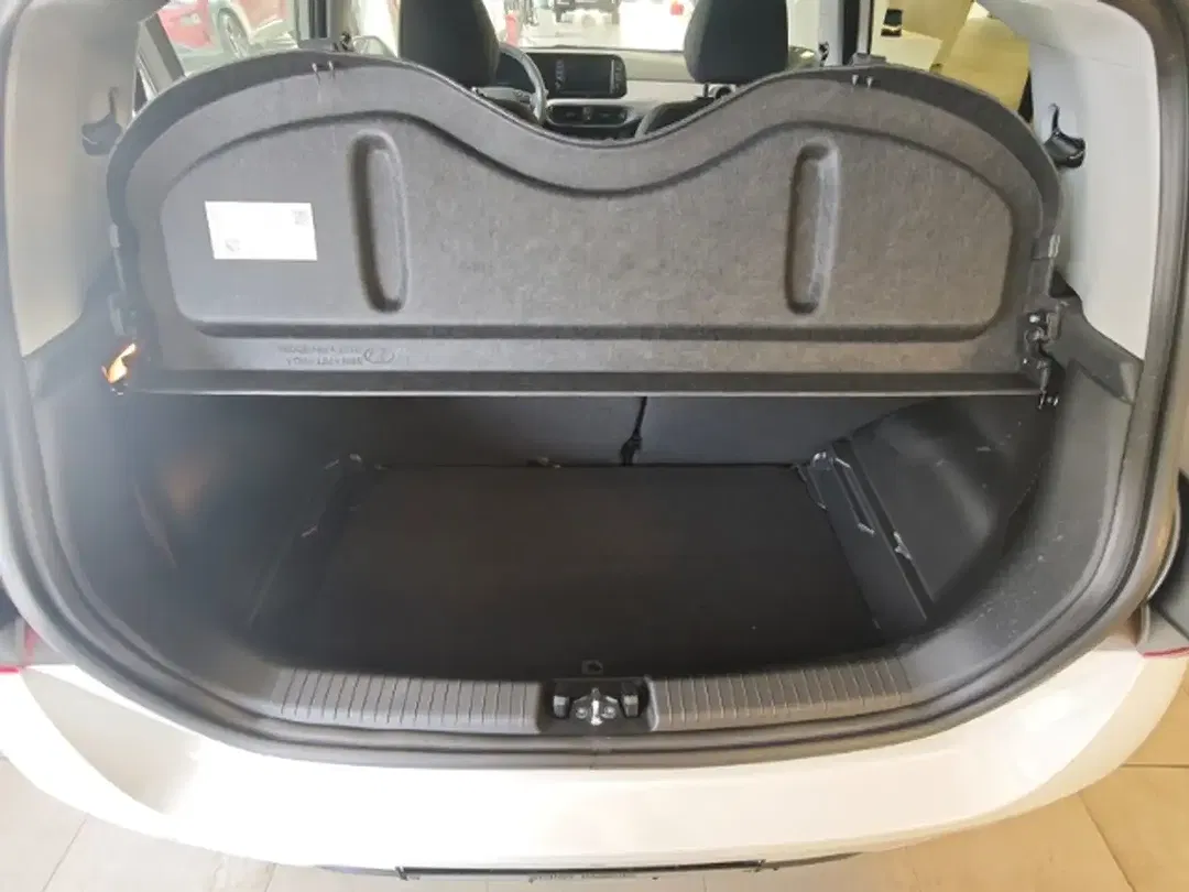 Hyundai i10 - Thumbnail 10