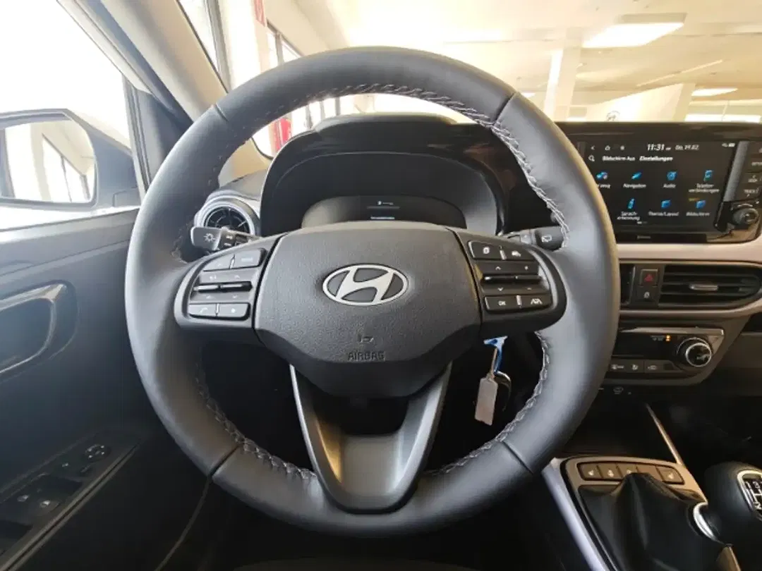 Hyundai i10 - Thumbnail 12
