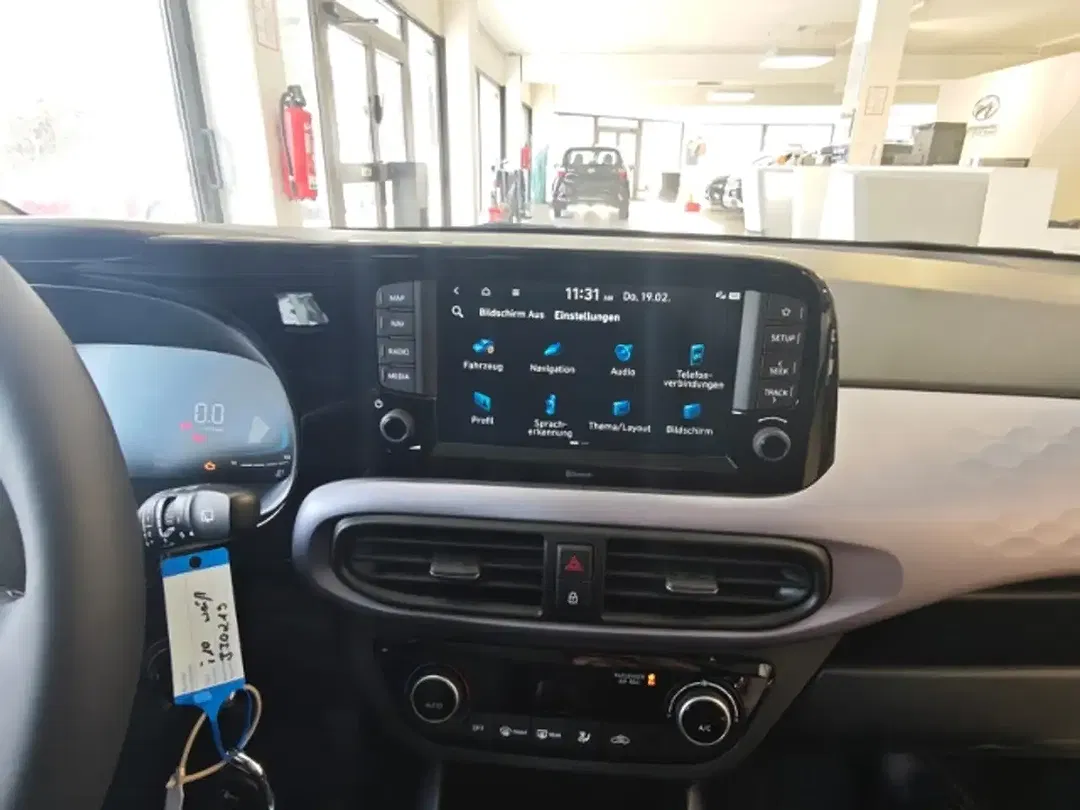 Hyundai i10 - Thumbnail 13