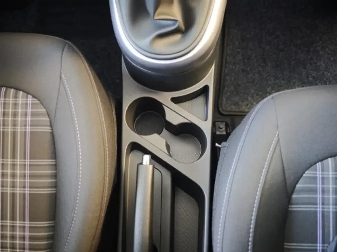 Hyundai i10 - Thumbnail 14