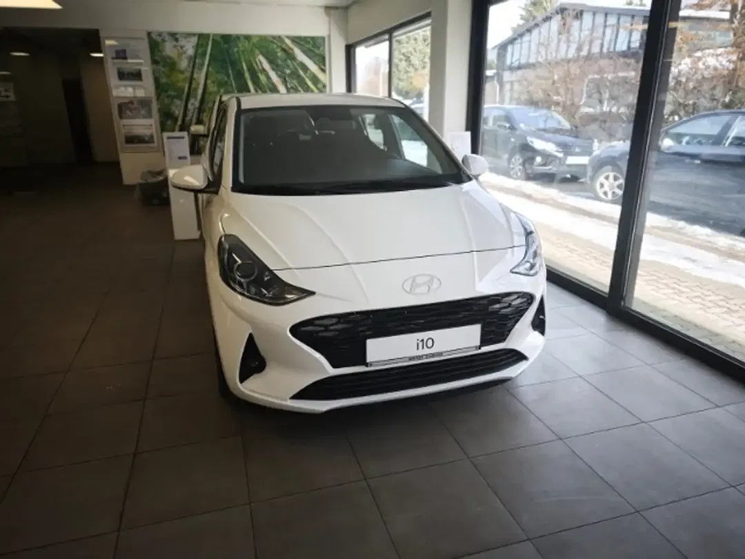 Hyundai i10 - Thumbnail 3