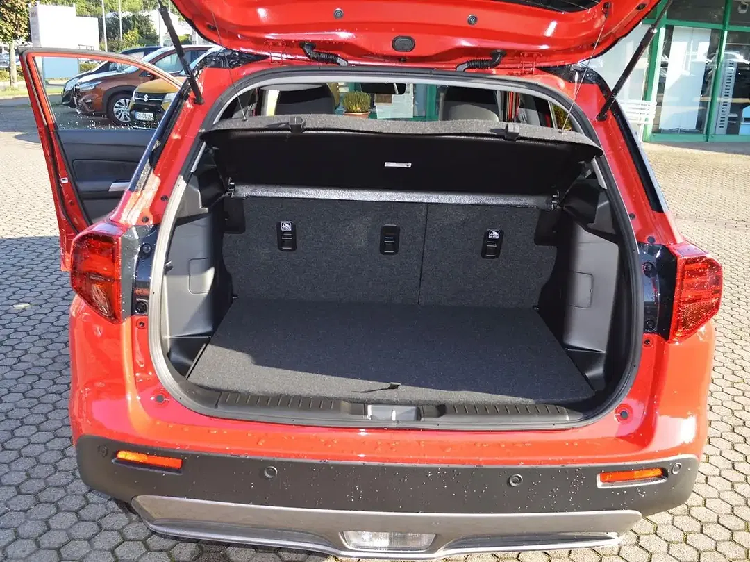 Suzuki Vitara - Thumbnail 13