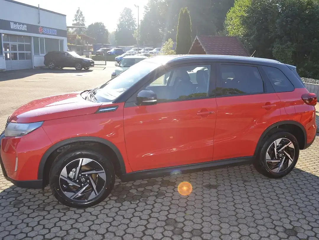 Suzuki Vitara - Thumbnail 3