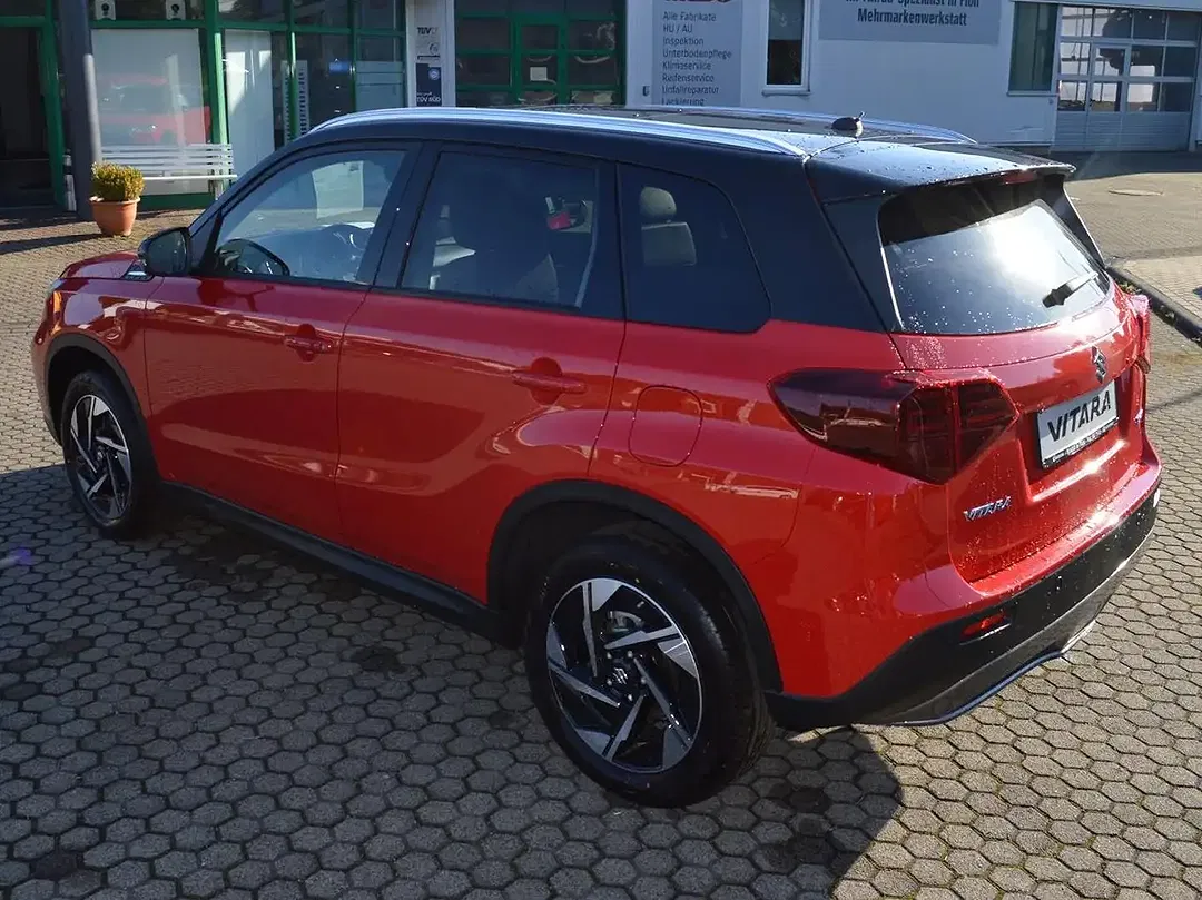 Suzuki Vitara - Thumbnail 4