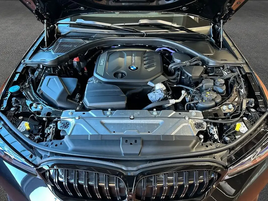BMW 320 - Thumbnail 8