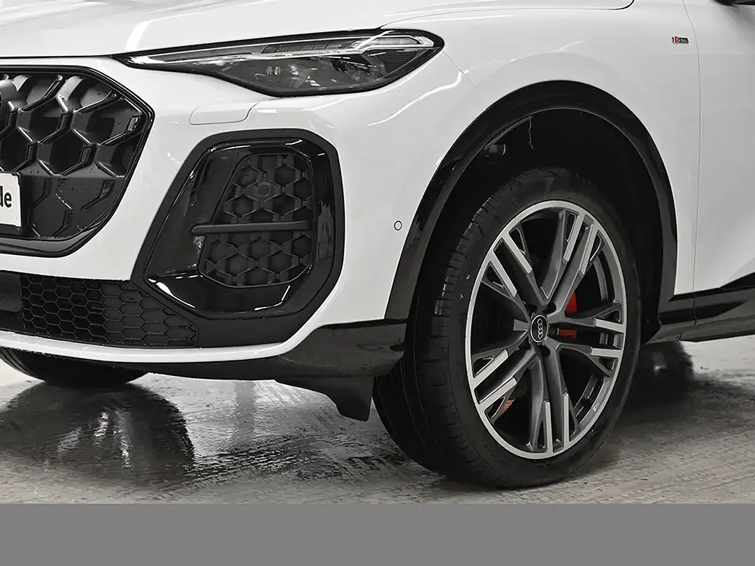 Audi Q5 - Thumbnail 5