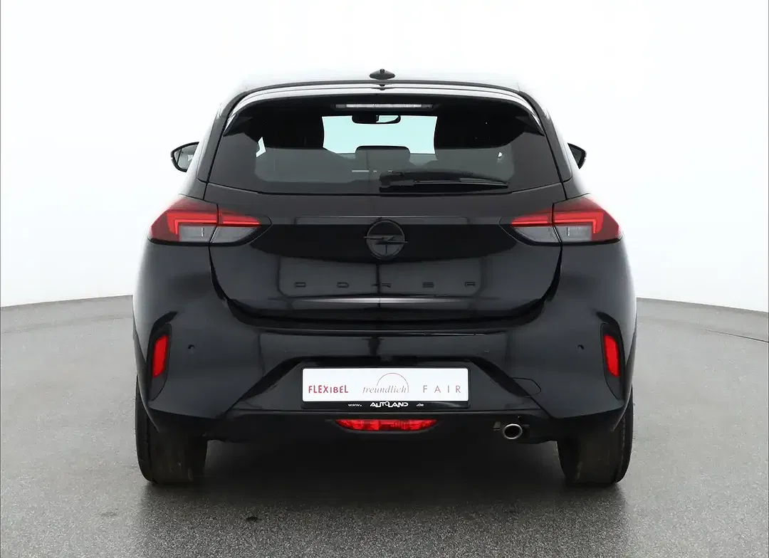 Opel Corsa - Thumbnail 3