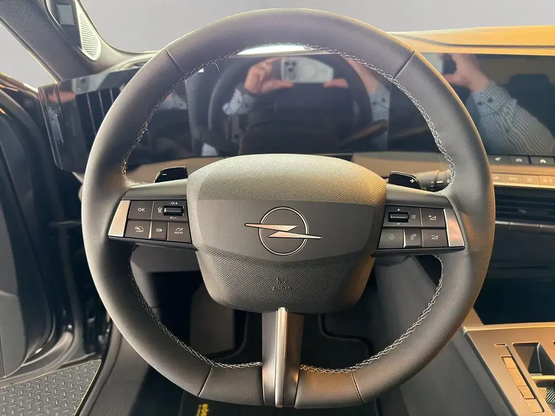 Opel Astra - Thumbnail 12
