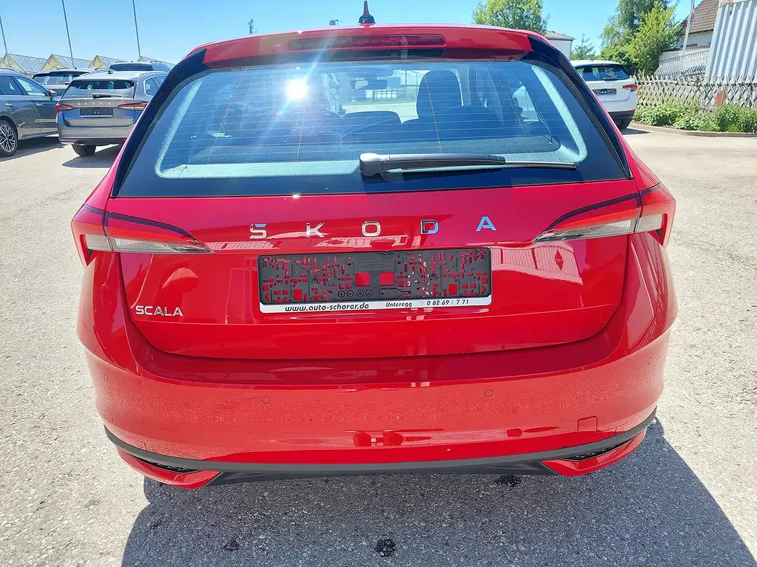 Skoda Scala - Thumbnail 3