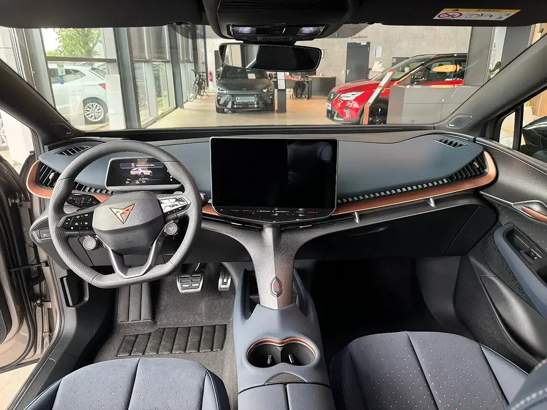 CUPRA Tavascan - Thumbnail 11