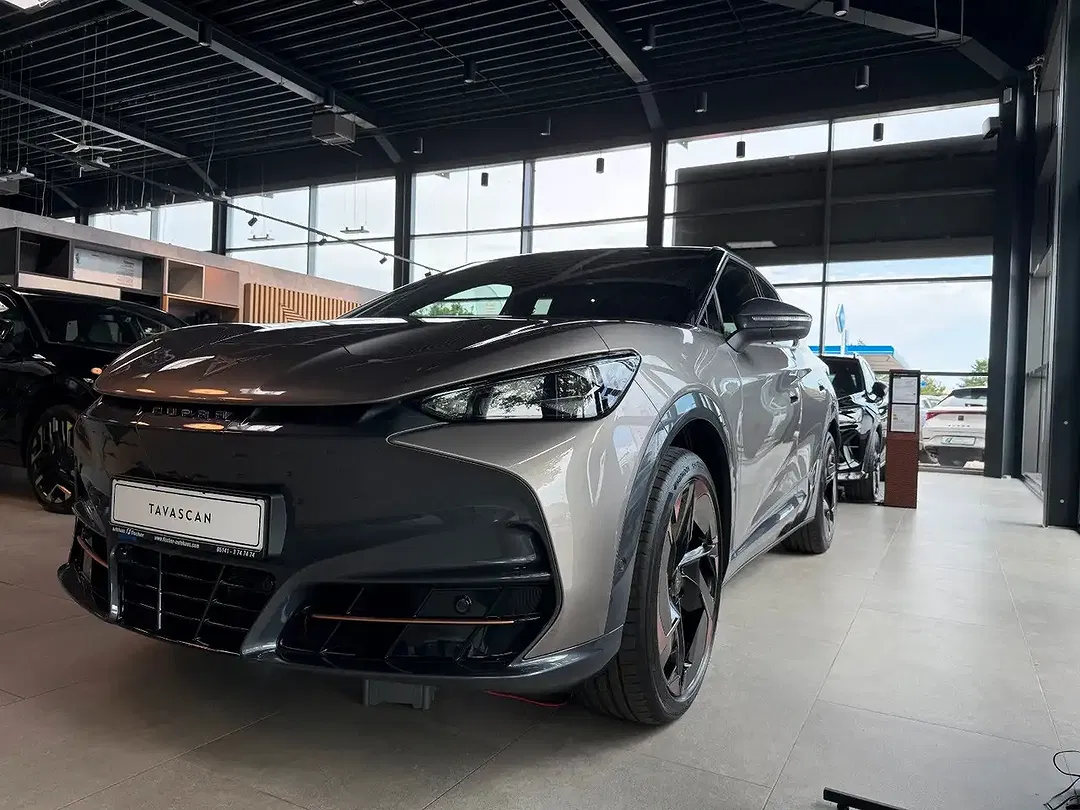 CUPRA Tavascan - Thumbnail 2
