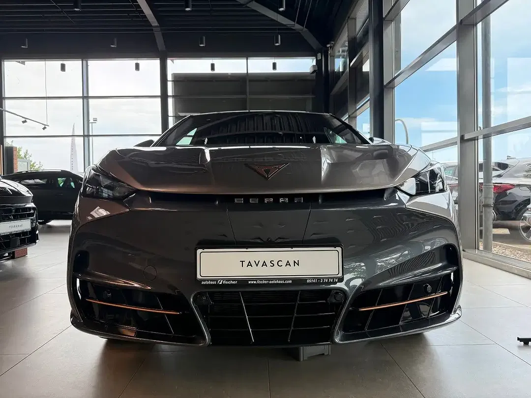 CUPRA Tavascan - Thumbnail 4