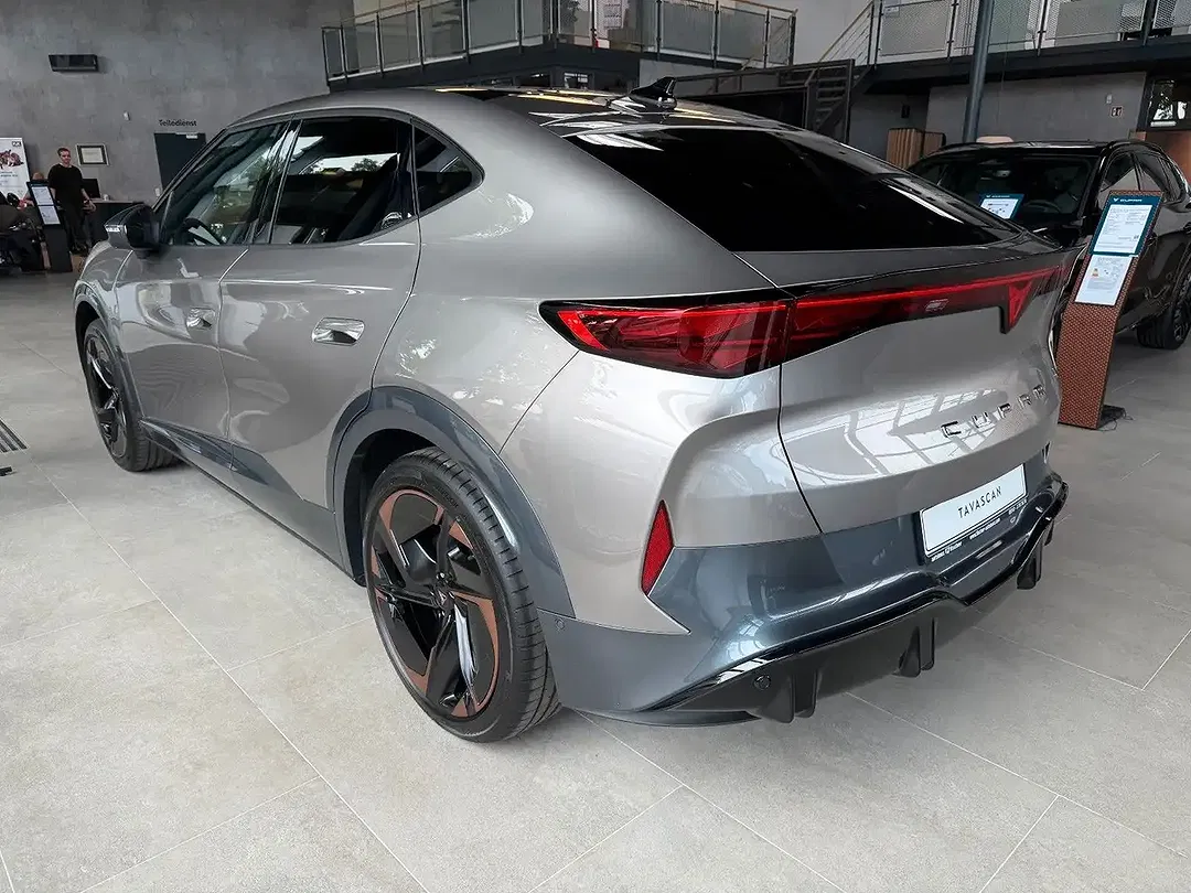 CUPRA Tavascan - Thumbnail 5