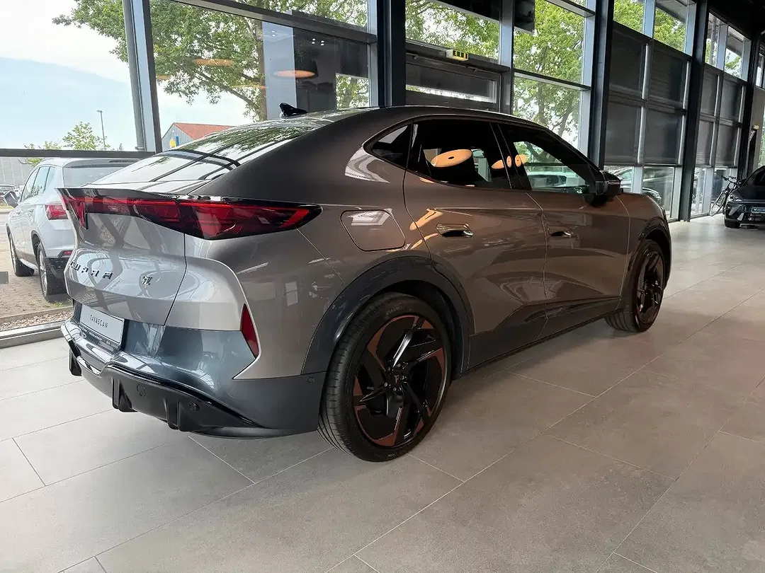 CUPRA Tavascan - Thumbnail 9