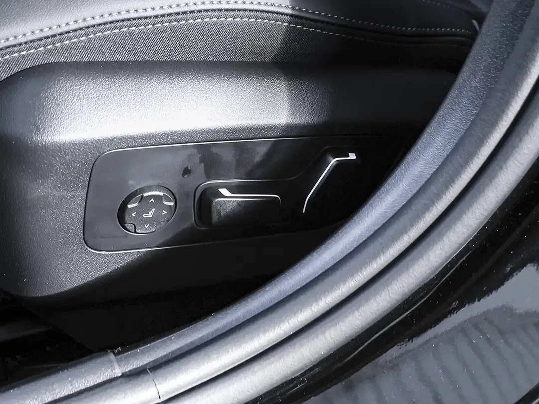 BMW 520 - Thumbnail 12