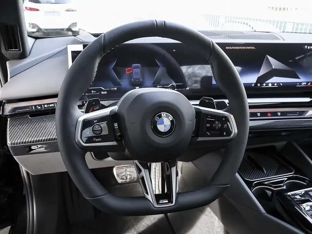 BMW 520 - Thumbnail 13