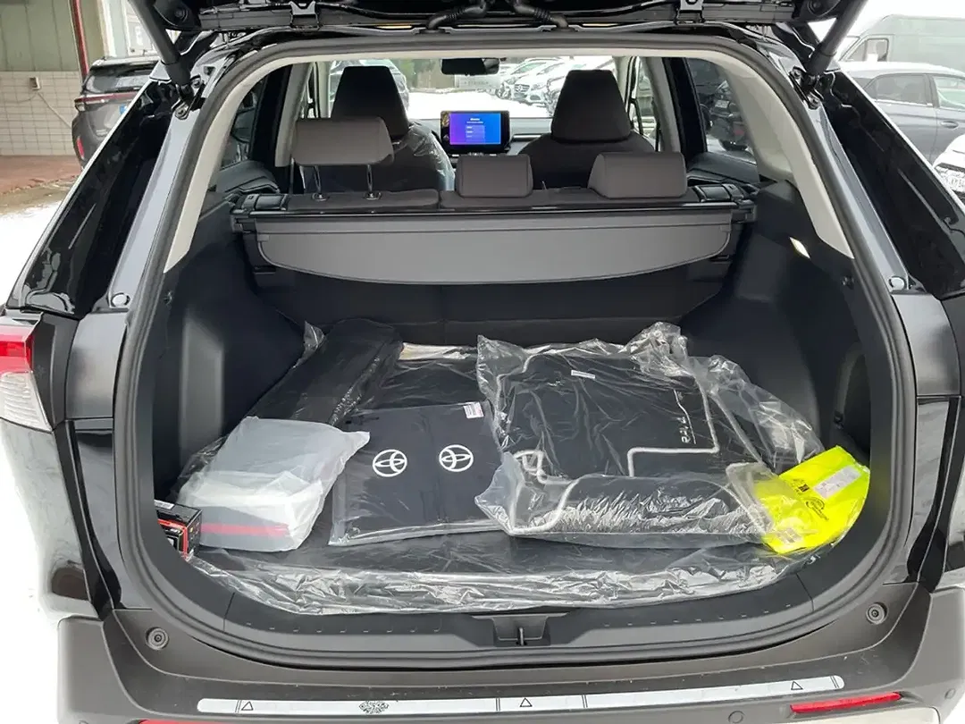 Toyota RAV 4 - Thumbnail 7
