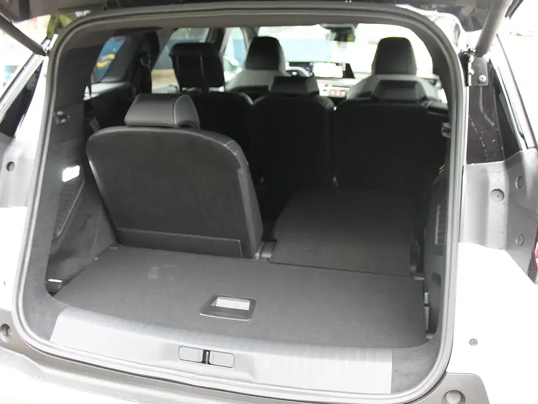 Peugeot 5008 - Thumbnail 7