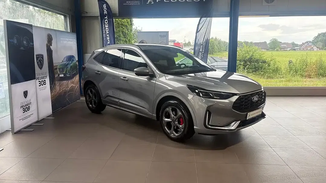 Ford Kuga - Thumbnail 2