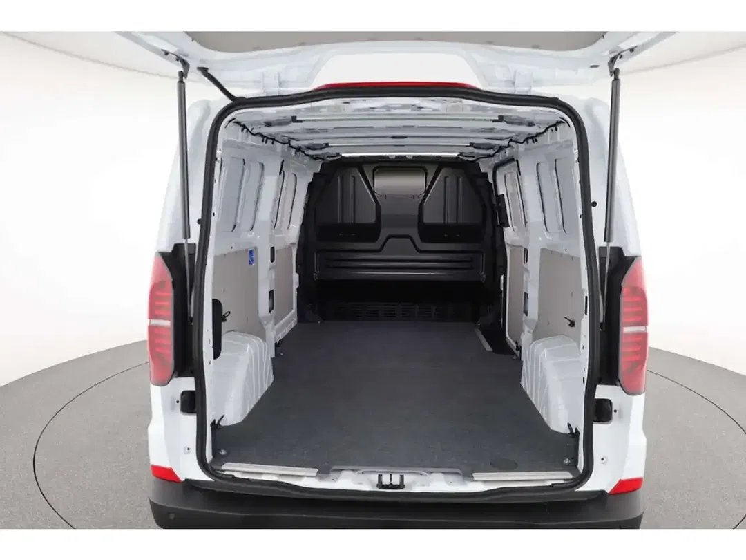 Volkswagen Transporter - Thumbnail 11