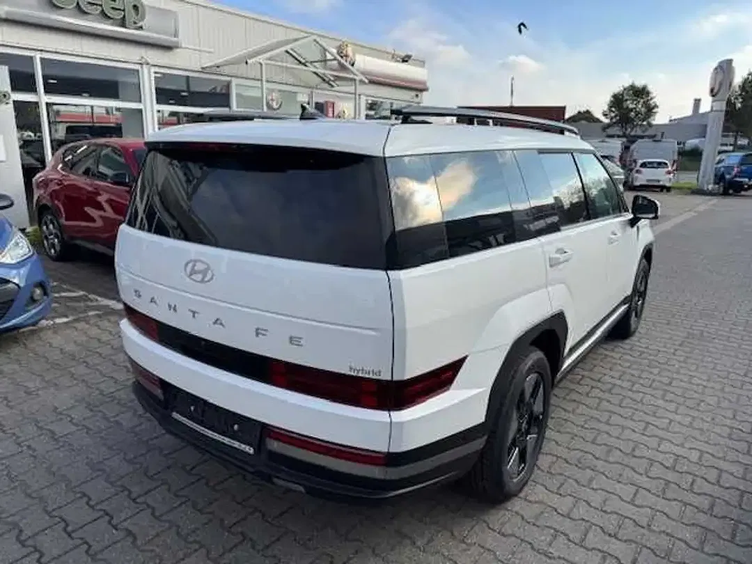 Hyundai SANTA FE - Thumbnail 4