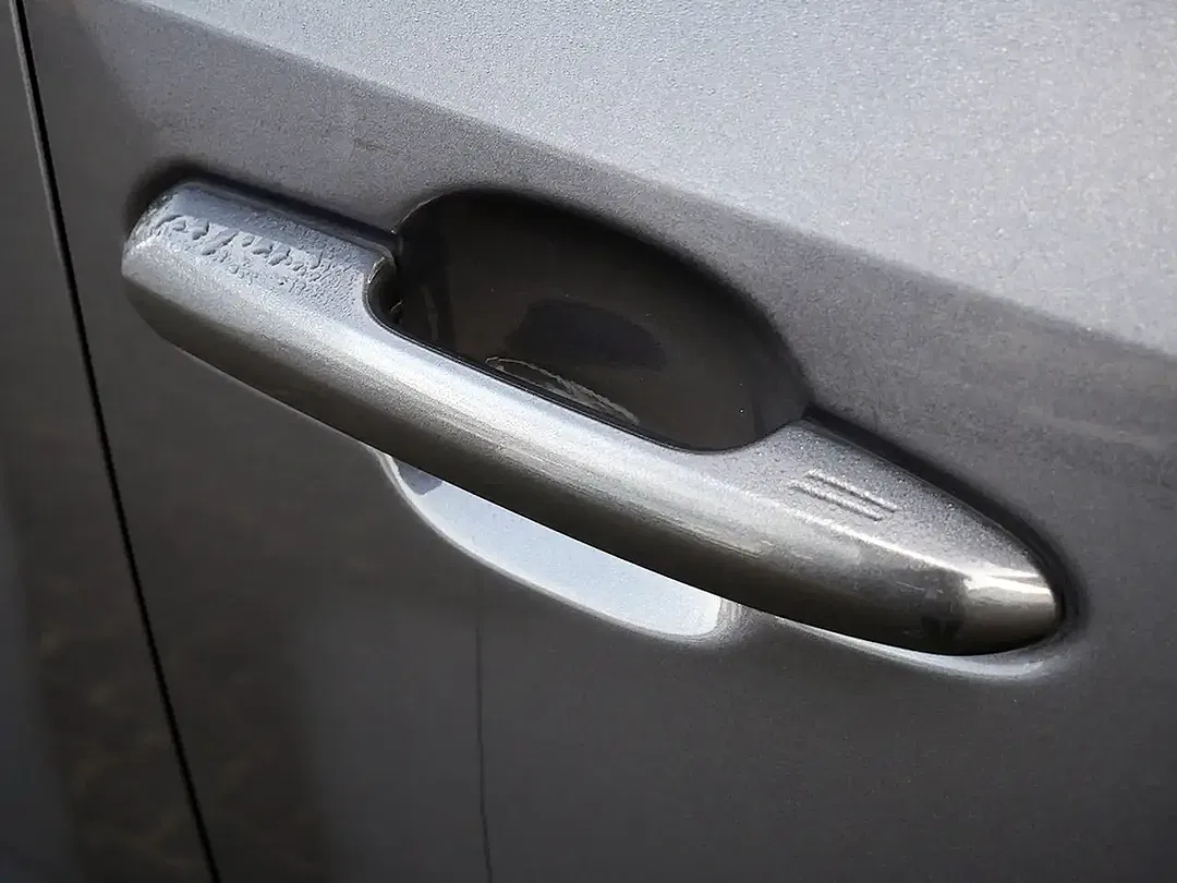 Toyota RAV 4 - Thumbnail 11