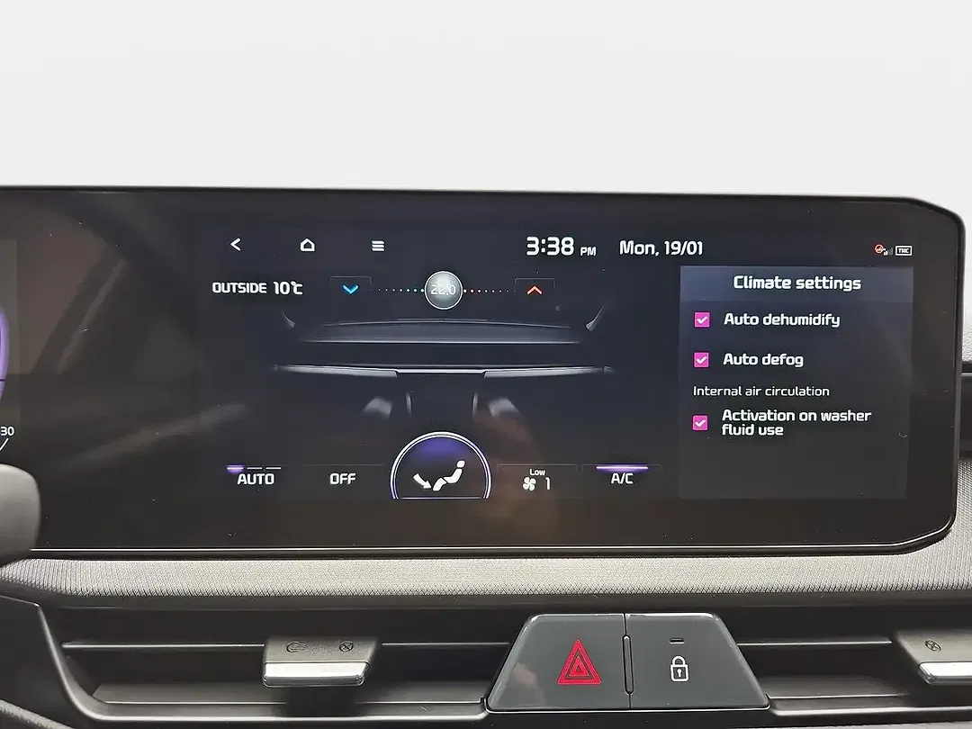 Kia Stonic - Thumbnail 11
