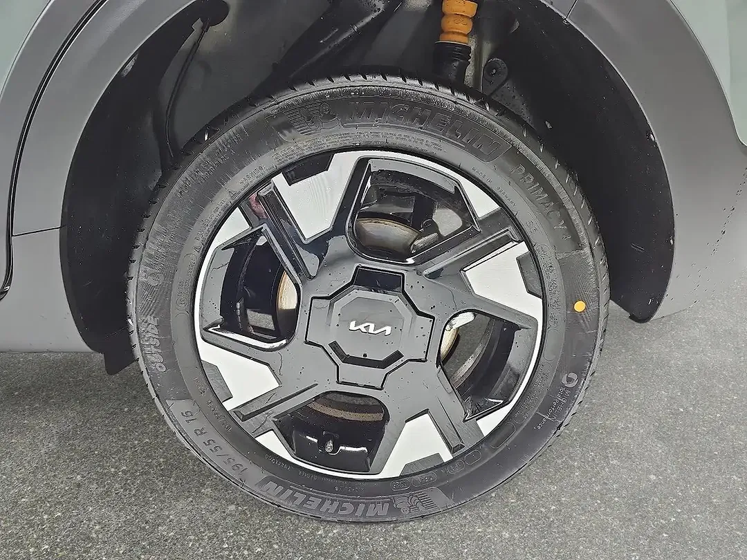 Kia Stonic - Thumbnail 6