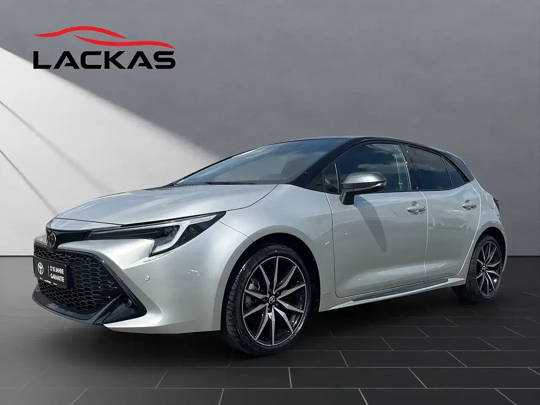 Toyota Corolla - Thumbnail 1
