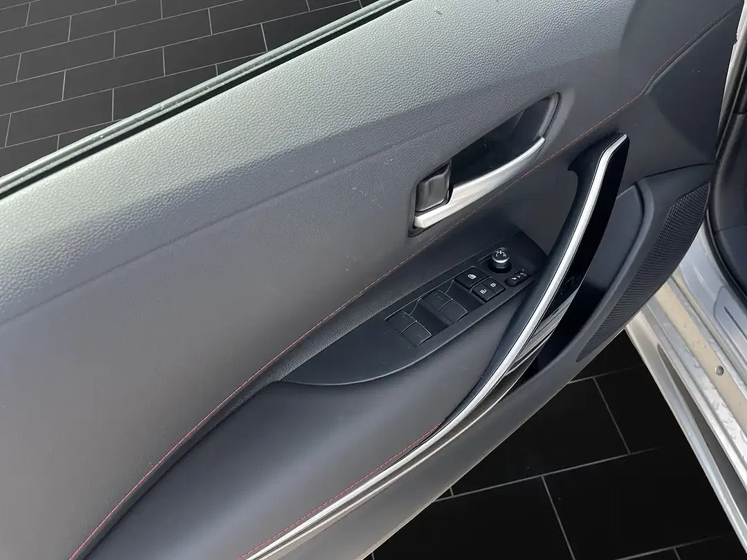 Toyota Corolla - Thumbnail 12