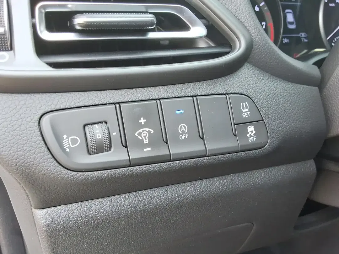 Hyundai i30 - Thumbnail 13