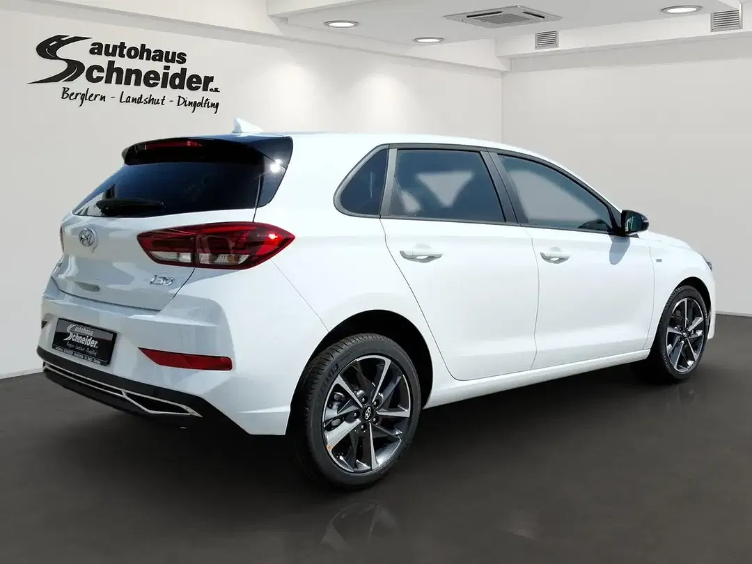 Hyundai i30 - Thumbnail 3