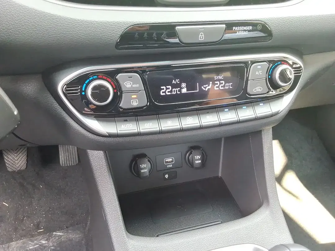 Hyundai i30 - Thumbnail 9