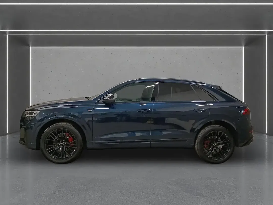 Audi Q8 - Thumbnail 3