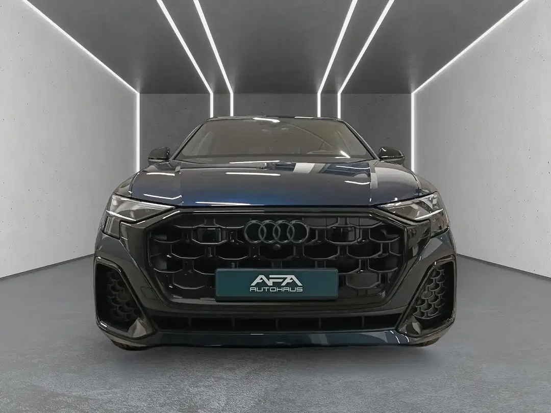 Audi Q8 - Thumbnail 4