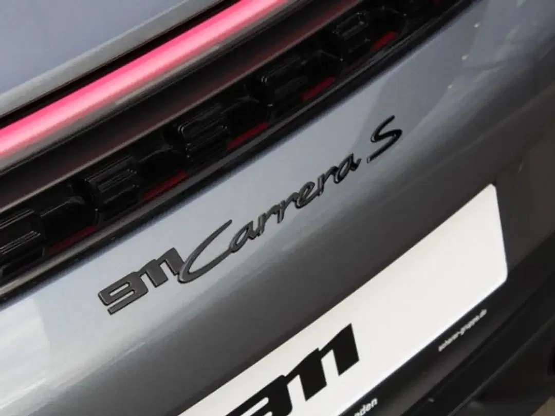 Porsche 992 - Thumbnail 13